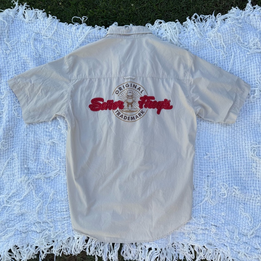 Señor Frogs Mexico exclusive Isla Mujeres button up shirt size medium
